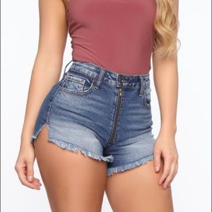 ✨NWT✨ Fashion Nova jean shorts